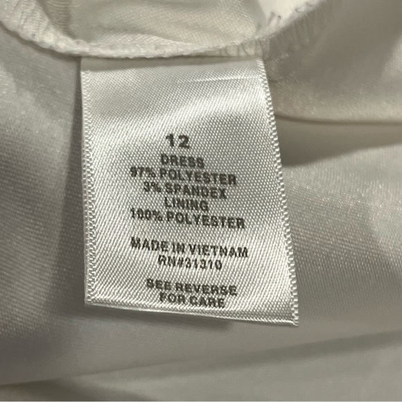 Sleeveless floral knee length dress - Picture 11 of 14